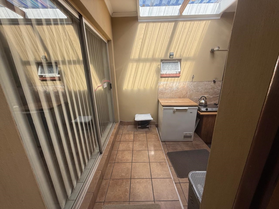 3 Bedroom Property for Sale in Heuwelkruin Eastern Cape